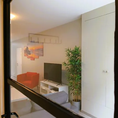 Easyescape - Martha-louise *