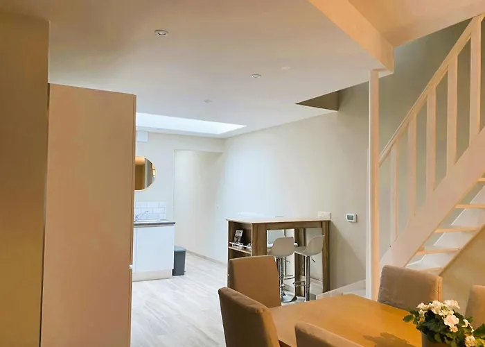 Easyescape - Martha-louise 布兰肯贝赫