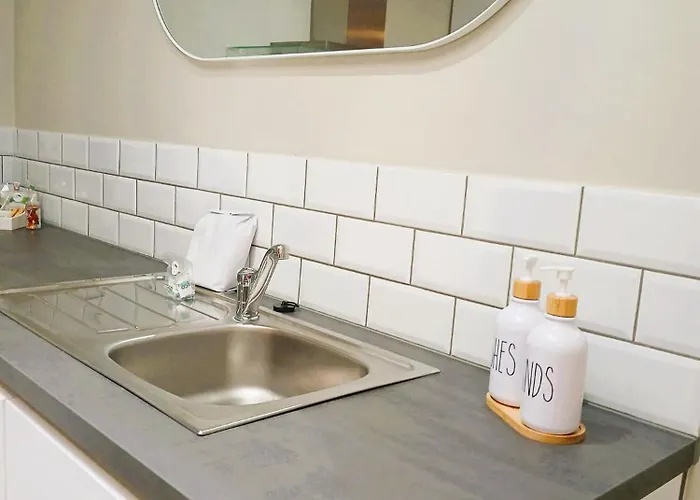 Easyescape - Martha-louise *